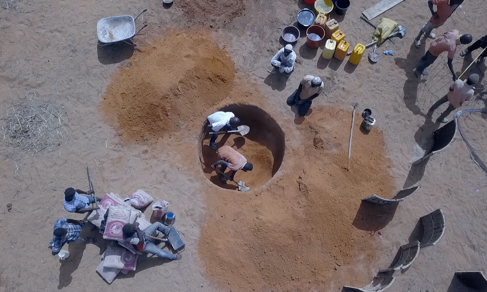 Afrika'da su kuyusu kazma işlemleri